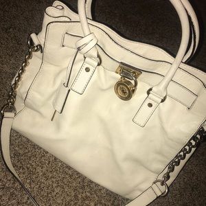 White Michael Kors Purse❗️❗️❗️❗️
